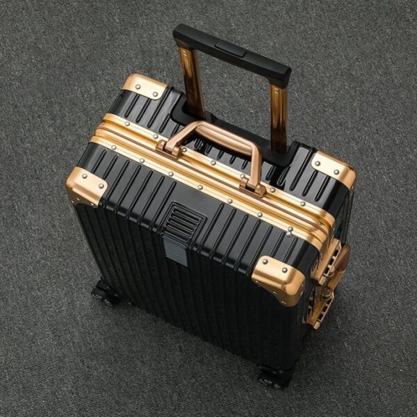 deluxe-suitcase-image-2