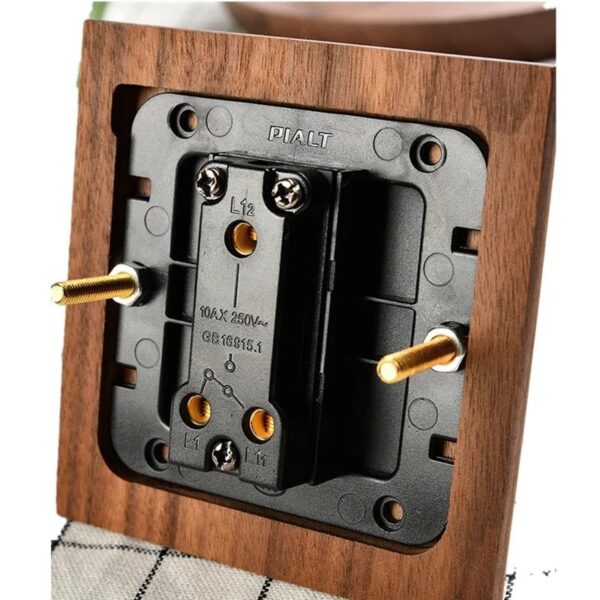 toggle-switch-image-3