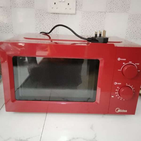 microwave oven